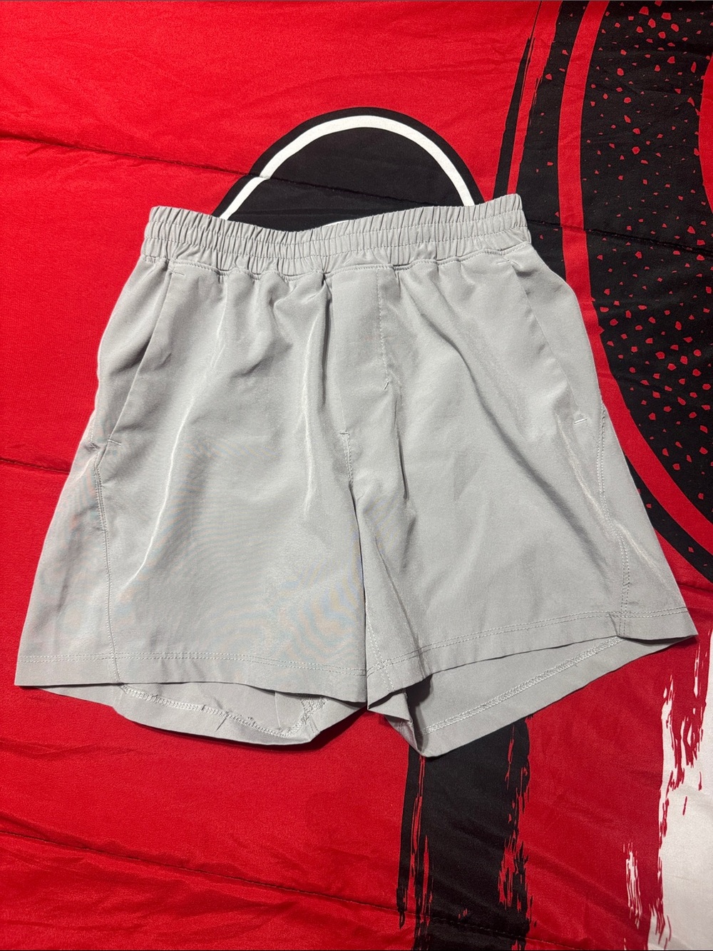 Properly Tied Youth medium shorts